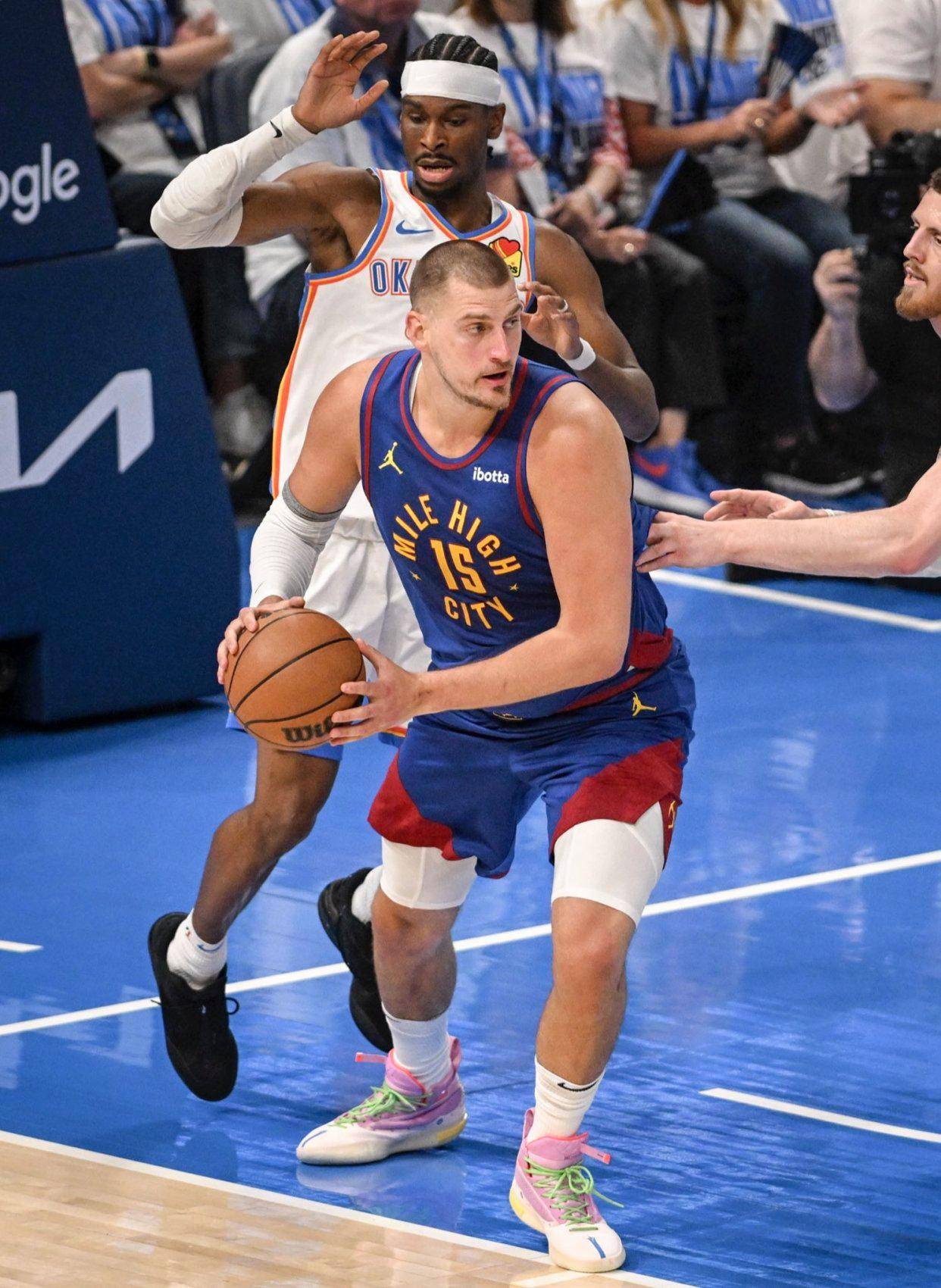 与此同时 与此同时